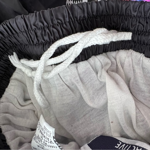 Vertical Active Boys Pants Waterproof Cuffed Side Zip Ankle Joggers size L Flaw - Picture 5 of 7